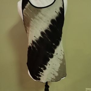Sleeveless top